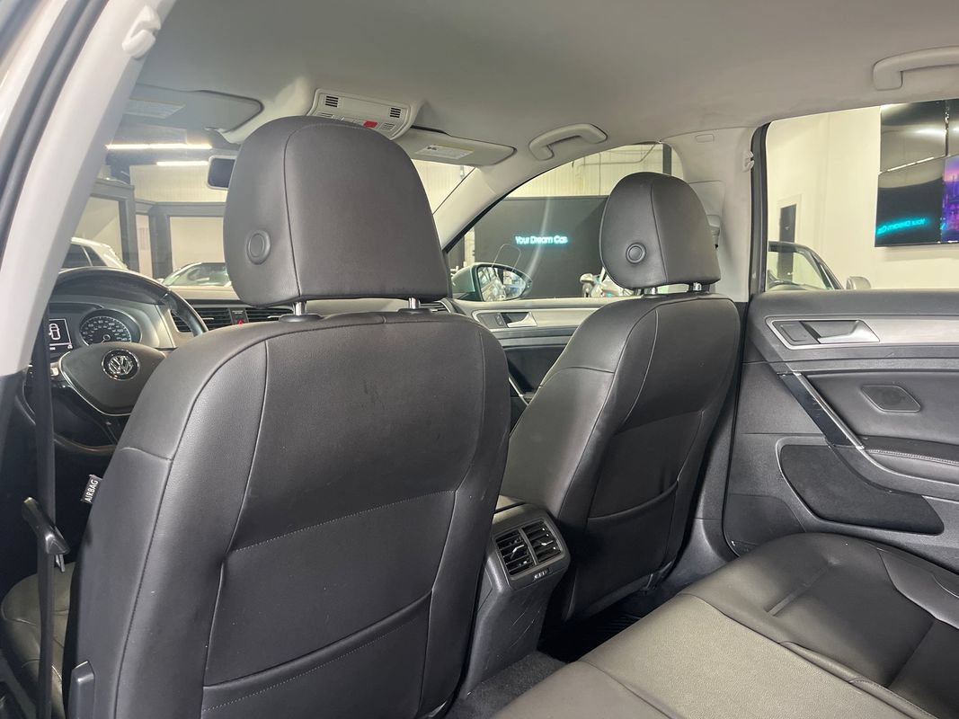 Used 2015 Volkswagen Golf TDI S FWD image 39