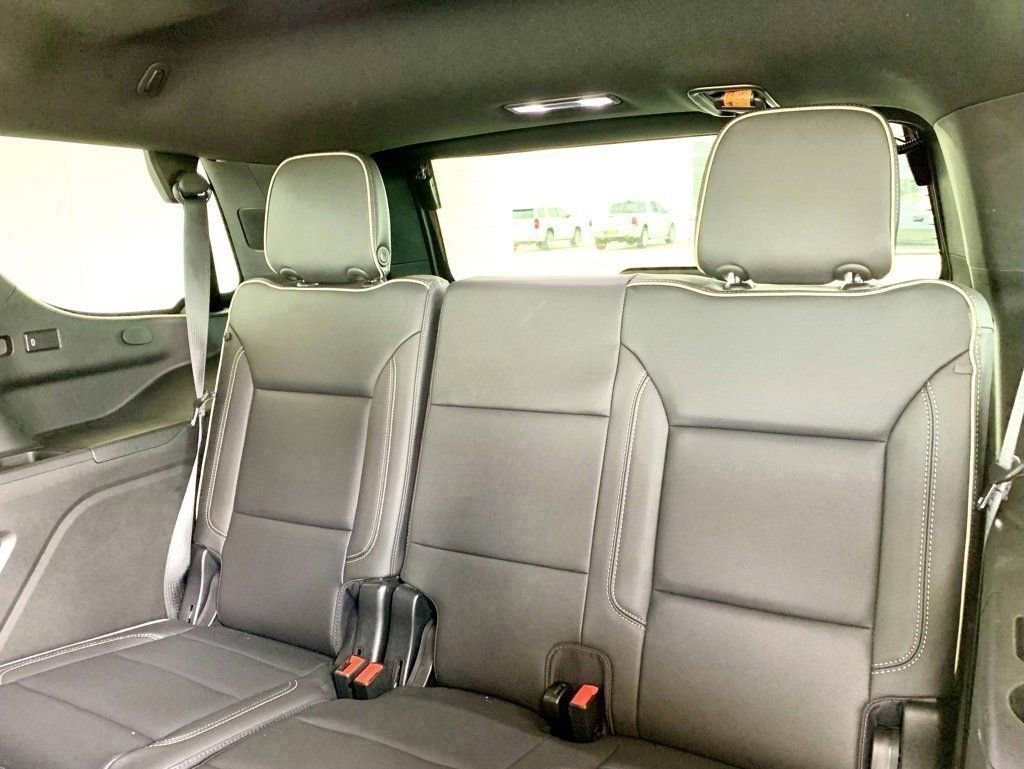 Used 2023 GMC Yukon SLT image 15