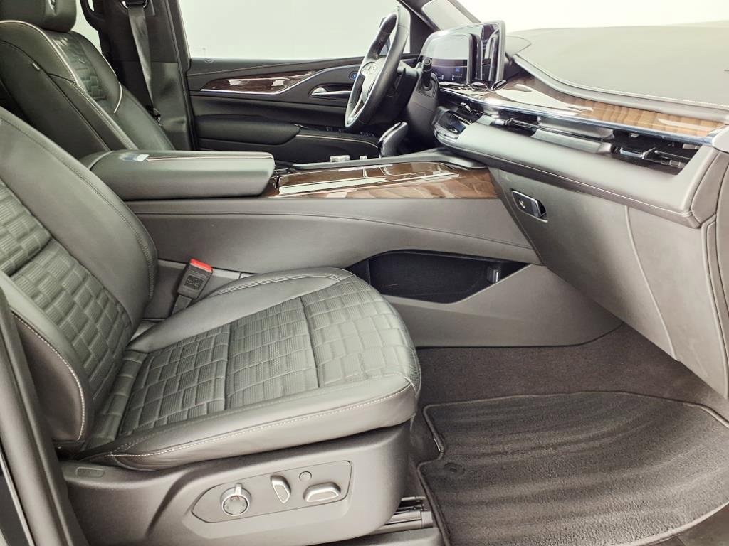 Certified 2024 Cadillac Escalade Sport Platinum w/ LPO, ONYX Package image 23