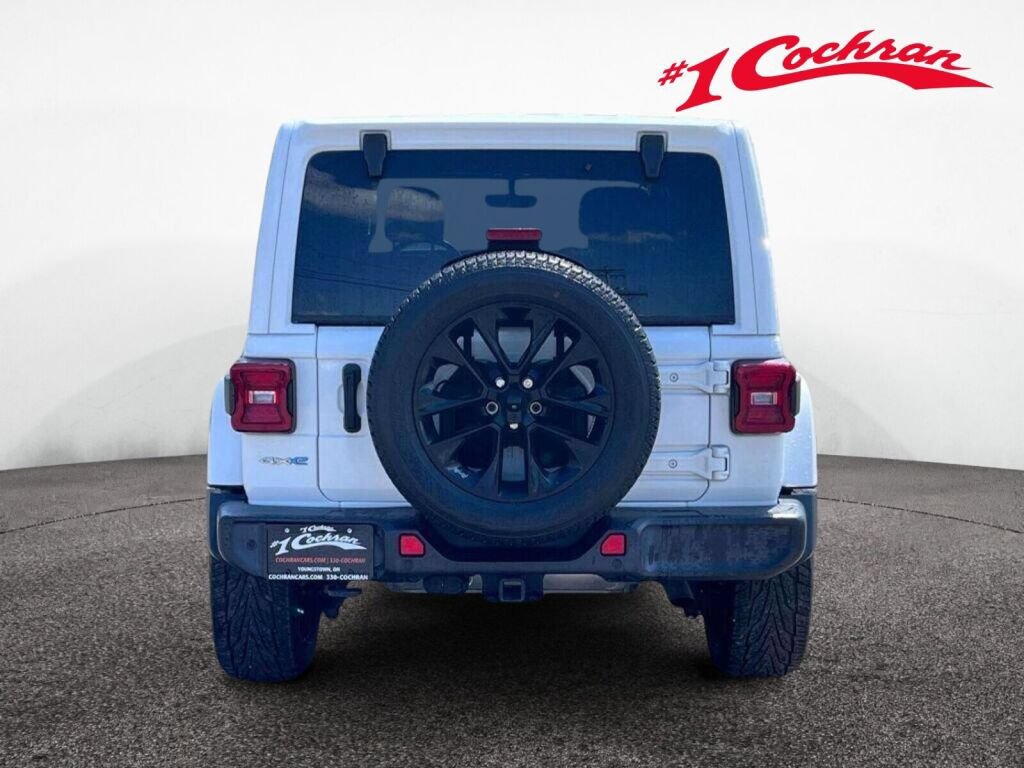 Used 2021 Jeep Wrangler Unlimited Sahara w/ Cold Weather Group AWD/4WD image 8