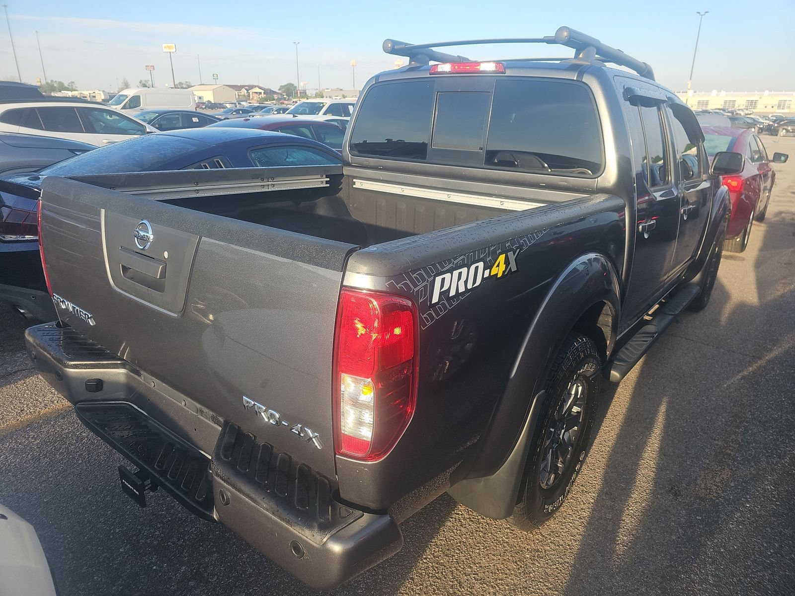 Used 2017 Nissan Frontier PRO-4X w/ Pro-4x Luxury Package AWD/4WD image 6