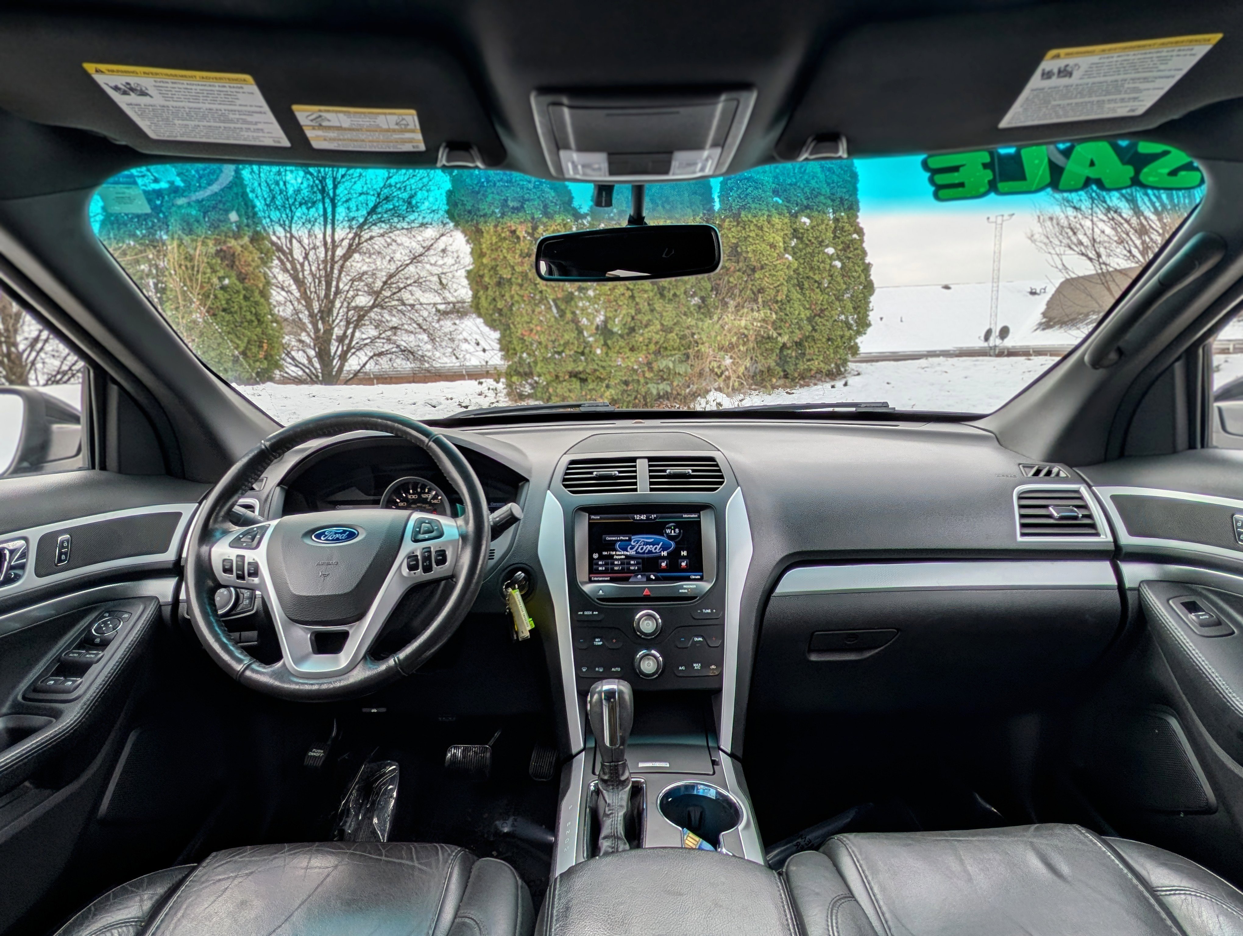 Used 2014 Ford Explorer XLT w/ Equipment Group 202A image 12