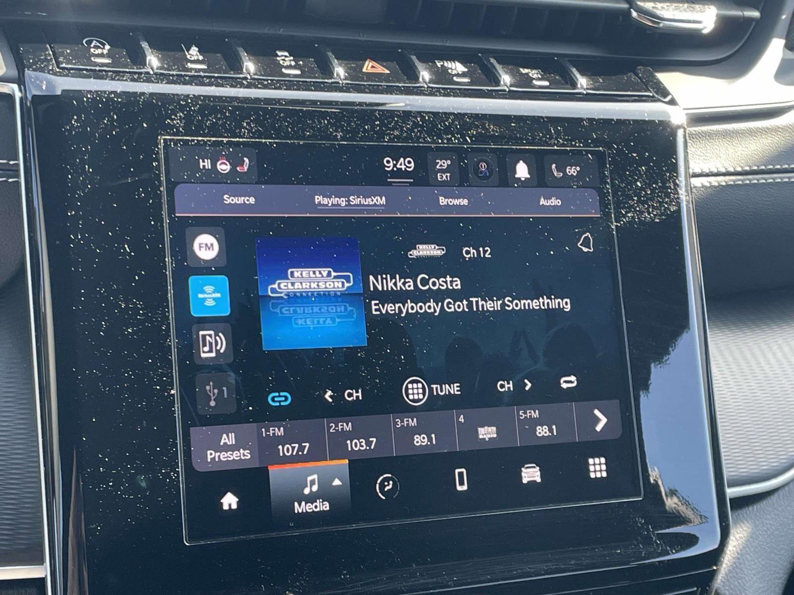 Certified 2023 Jeep Grand Cherokee Altitude AWD/4WD image 8