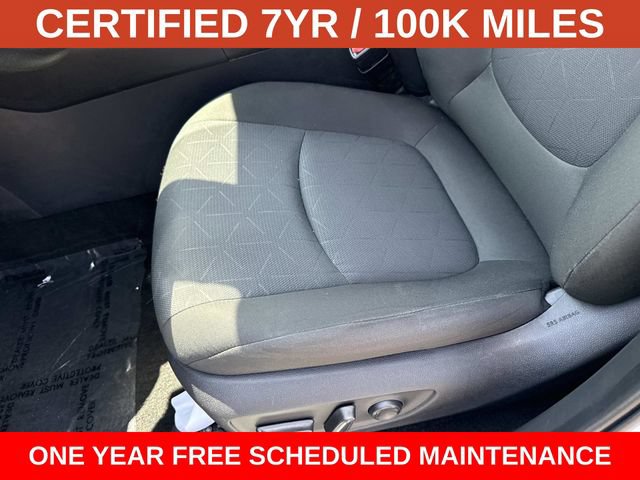 Used 2025 Toyota RAV4 XLE AWD/4WD image 15