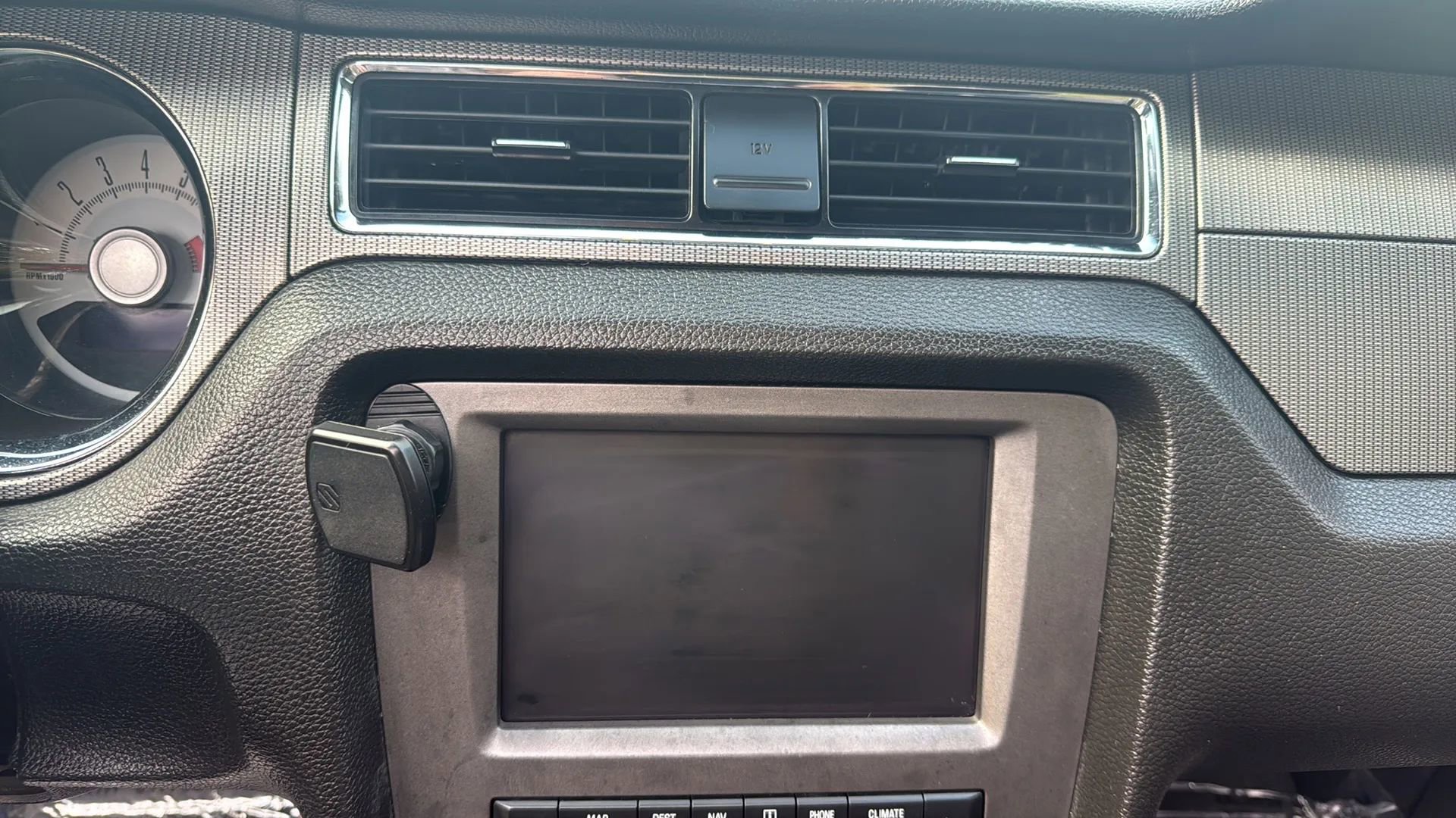 Used 2010 Ford Mustang GT Premium image 17