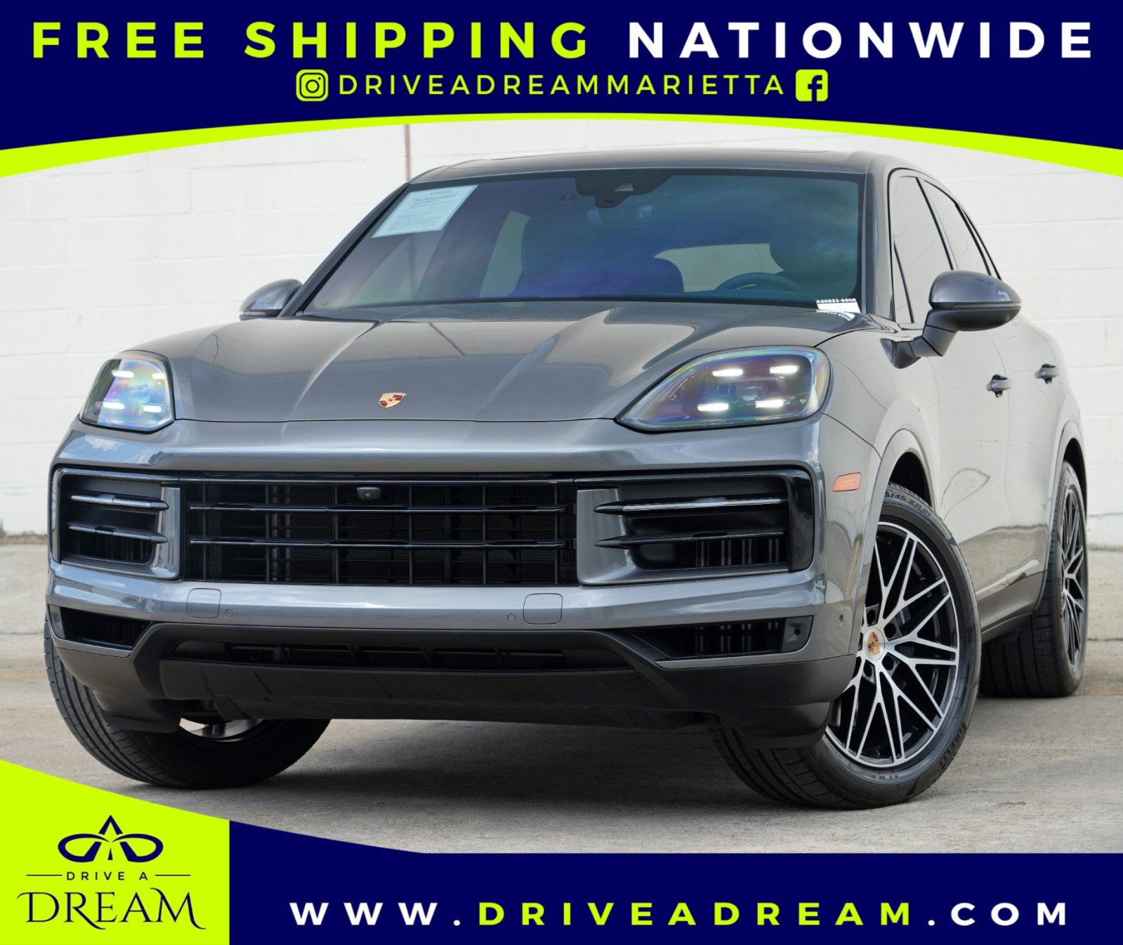 Used 2025 Porsche Cayenne AWD/4WD image 1