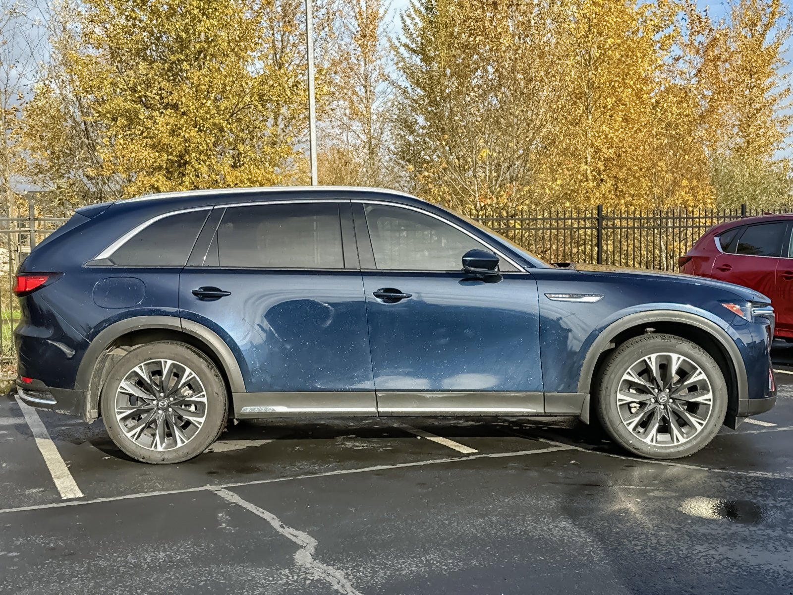 Certified 2025 MAZDA CX-90 Plug-In Hybrid w/ Premium Plus image 3