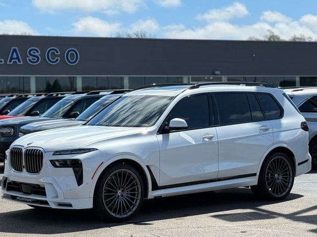 Used 2024 BMW ALPINA XB7 image 44