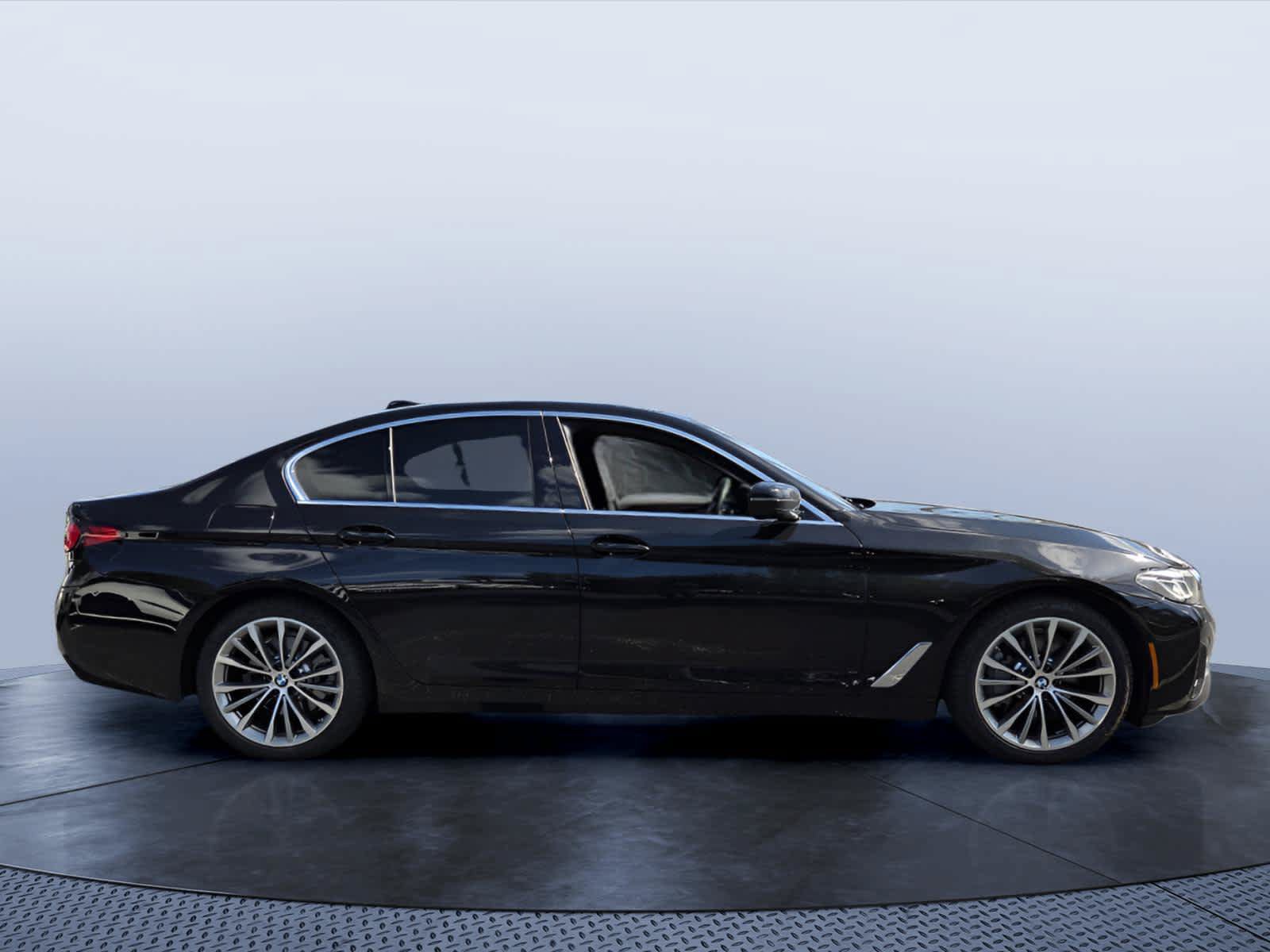Certified 2023 BMW 530i xDrive w/ Premium Package AWD/4WD image 6