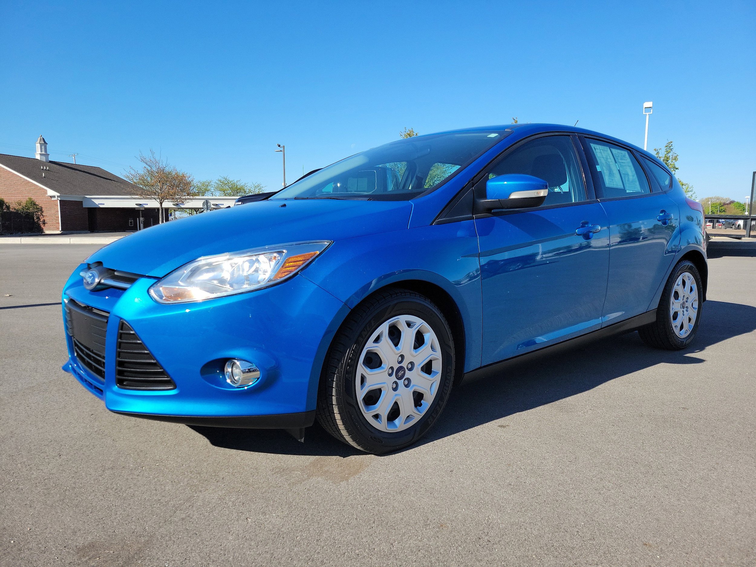 Used 2012 Ford Focus SE FWD image 2