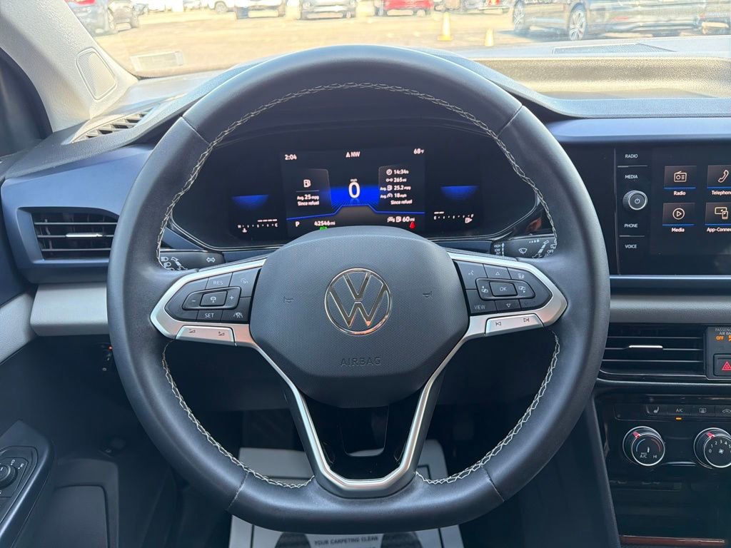 Used 2023 Volkswagen Taos SE image 23