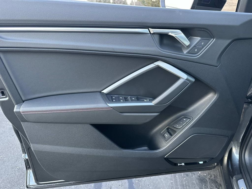 New 2025 Audi Q3 2.0T Premium Plus image 11