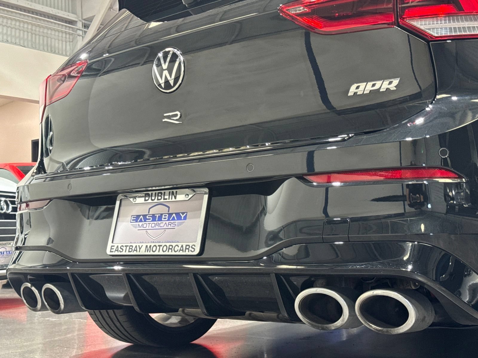 Used 2024 Volkswagen Golf R AWD/4WD image 17