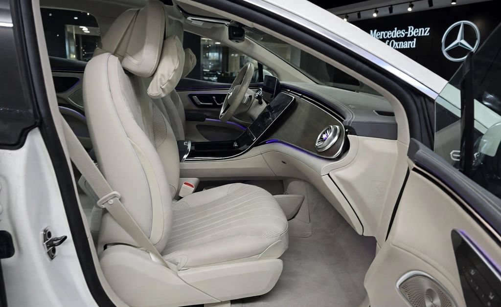 Used 2023 Mercedes-Benz EQS 450+ Sedan image 6