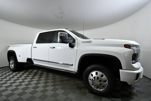 New 2026 Chevrolet Silverado 3500 High Country w/ Technology Package image 9