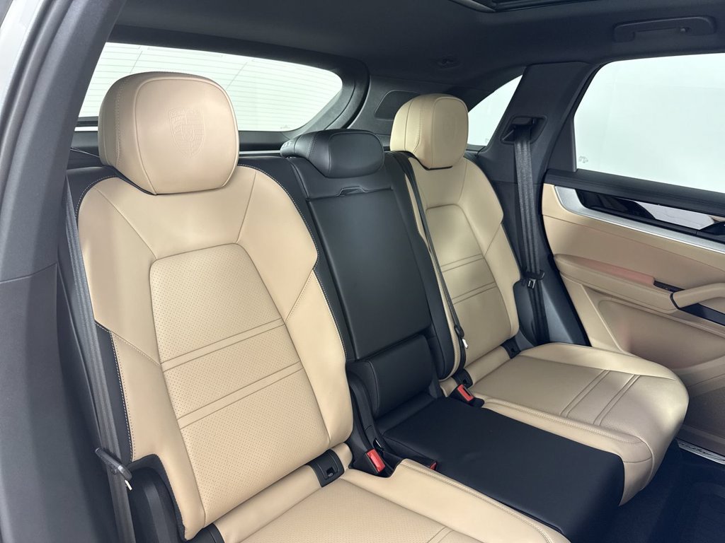 New 2026 Porsche Cayenne S AWD/4WD image 23