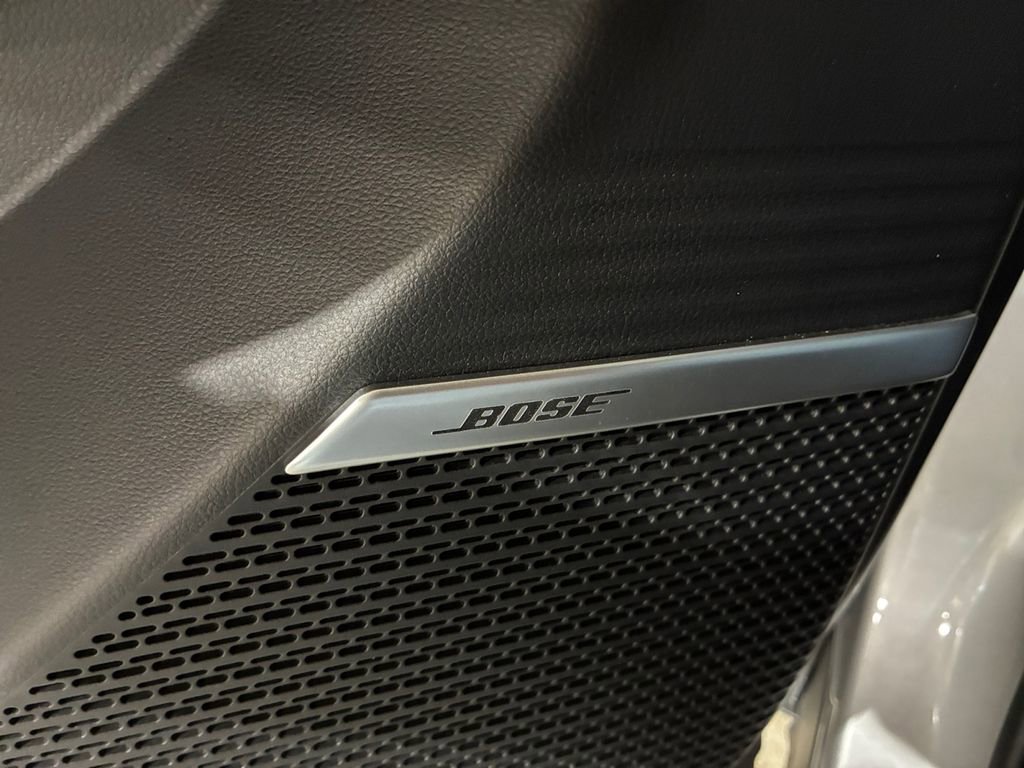 Used 2025 Hyundai Santa Fe Limited image 24