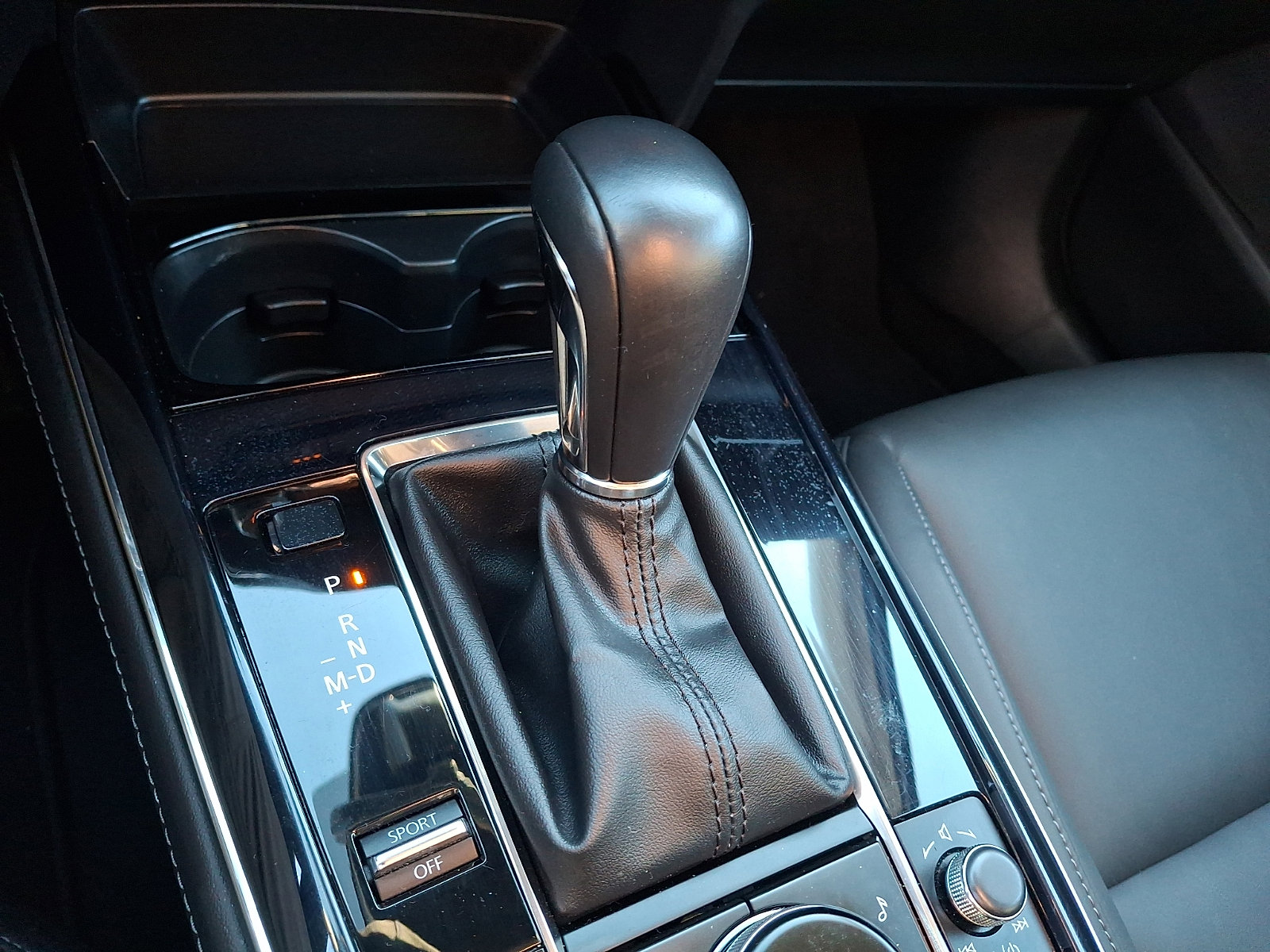 Used 2025 MAZDA CX-30 AWD 2.5 S w/ Preferred Package image 15