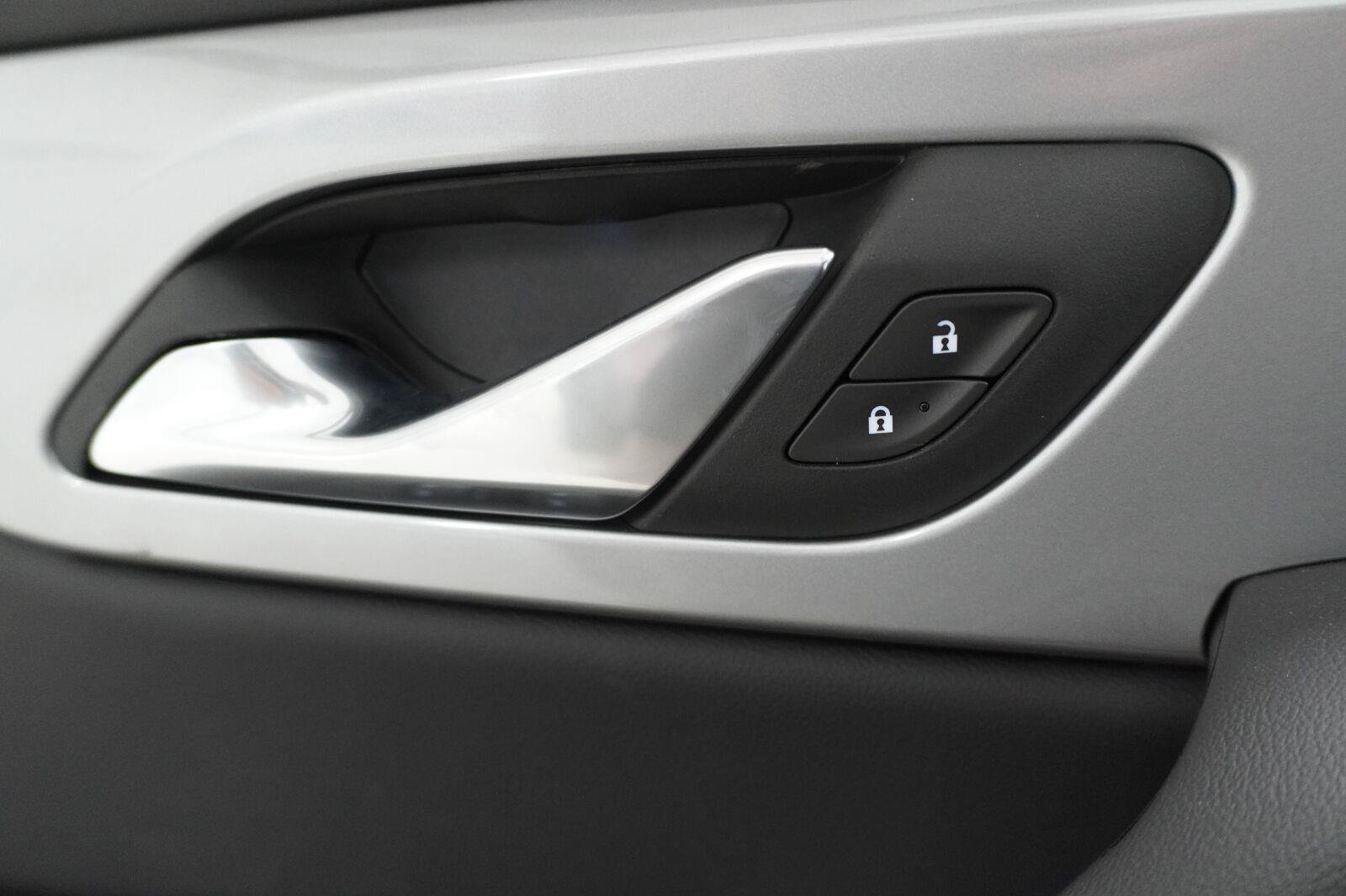 New 2026 Chevrolet Blazer LT w/ Convenience Package FWD image 23