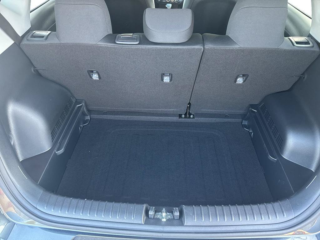 Used 2025 Kia Soul LX w/ LX Technology Package FWD image 9