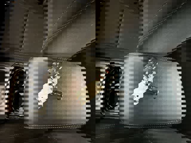 Used 2020 Dodge Charger SXT w/ Blacktop Package image 12