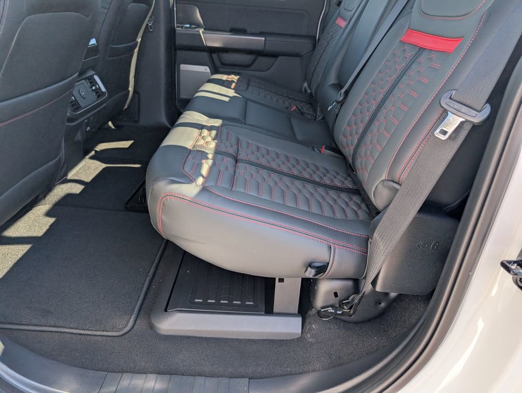 New 2025 Ford F150 Lariat w/ Equipment Group 501A Mid image 10