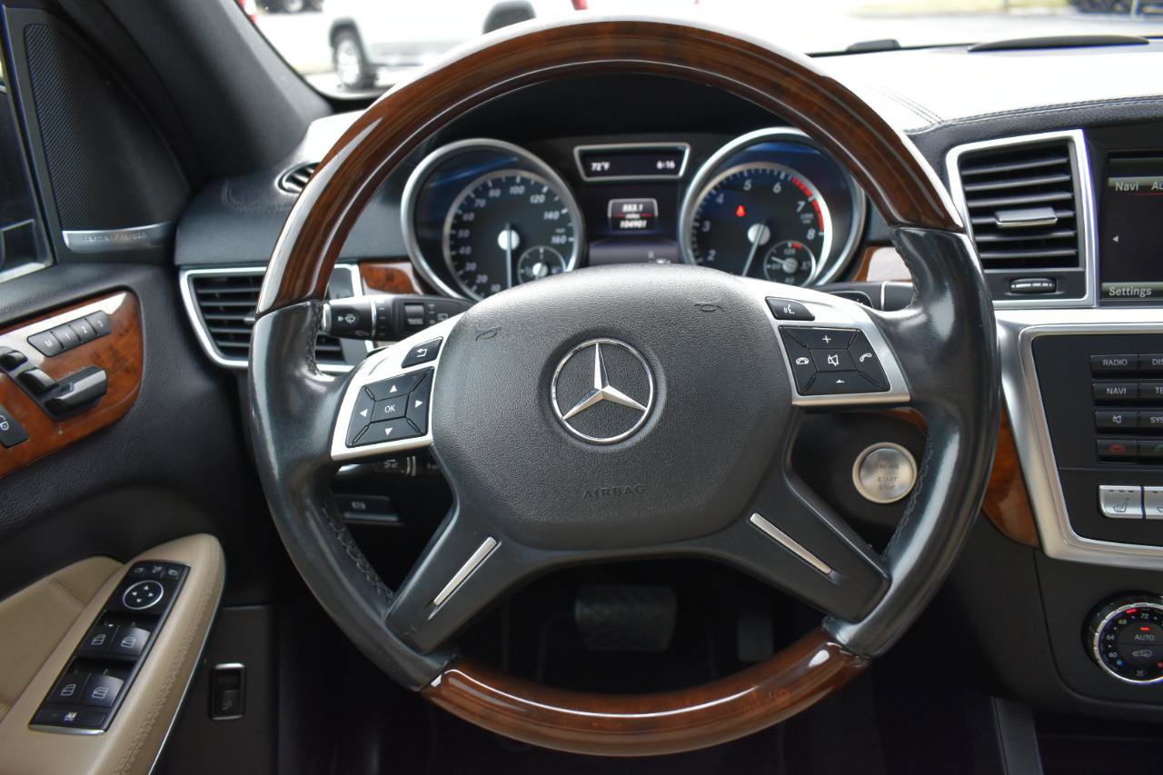 Used 2016 Mercedes-Benz GL 550 4MATIC image 14