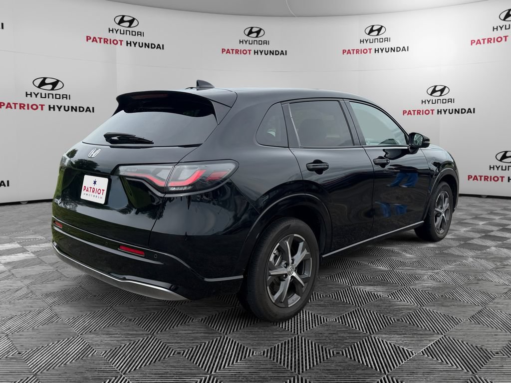 Used 2024 Honda HR-V EX-L image 3