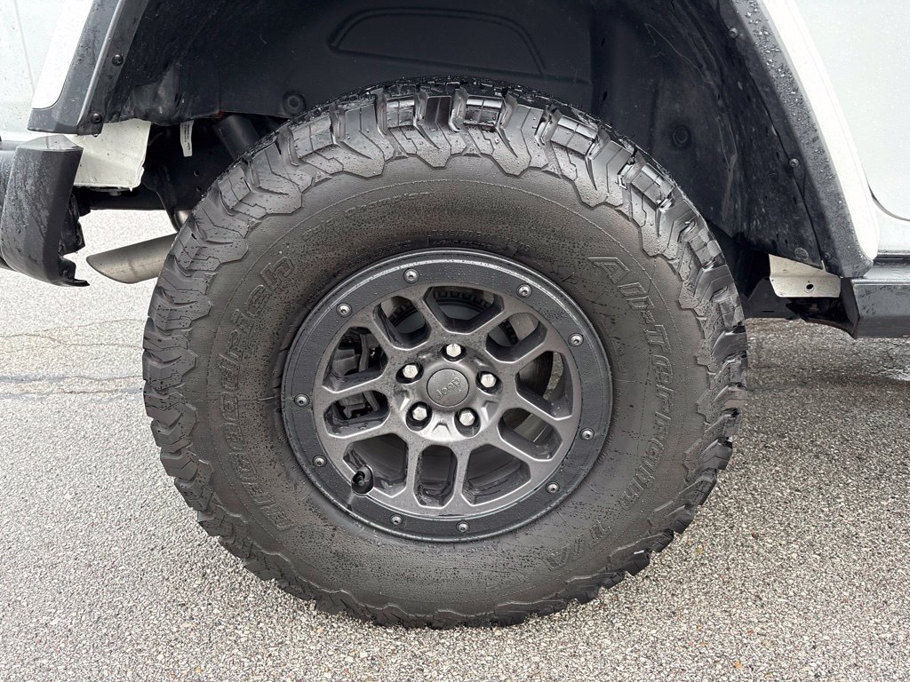 Used 2023 Jeep Wrangler Unlimited Rubicon w/ Xtreme 35 Tire Package AWD/4WD image 23
