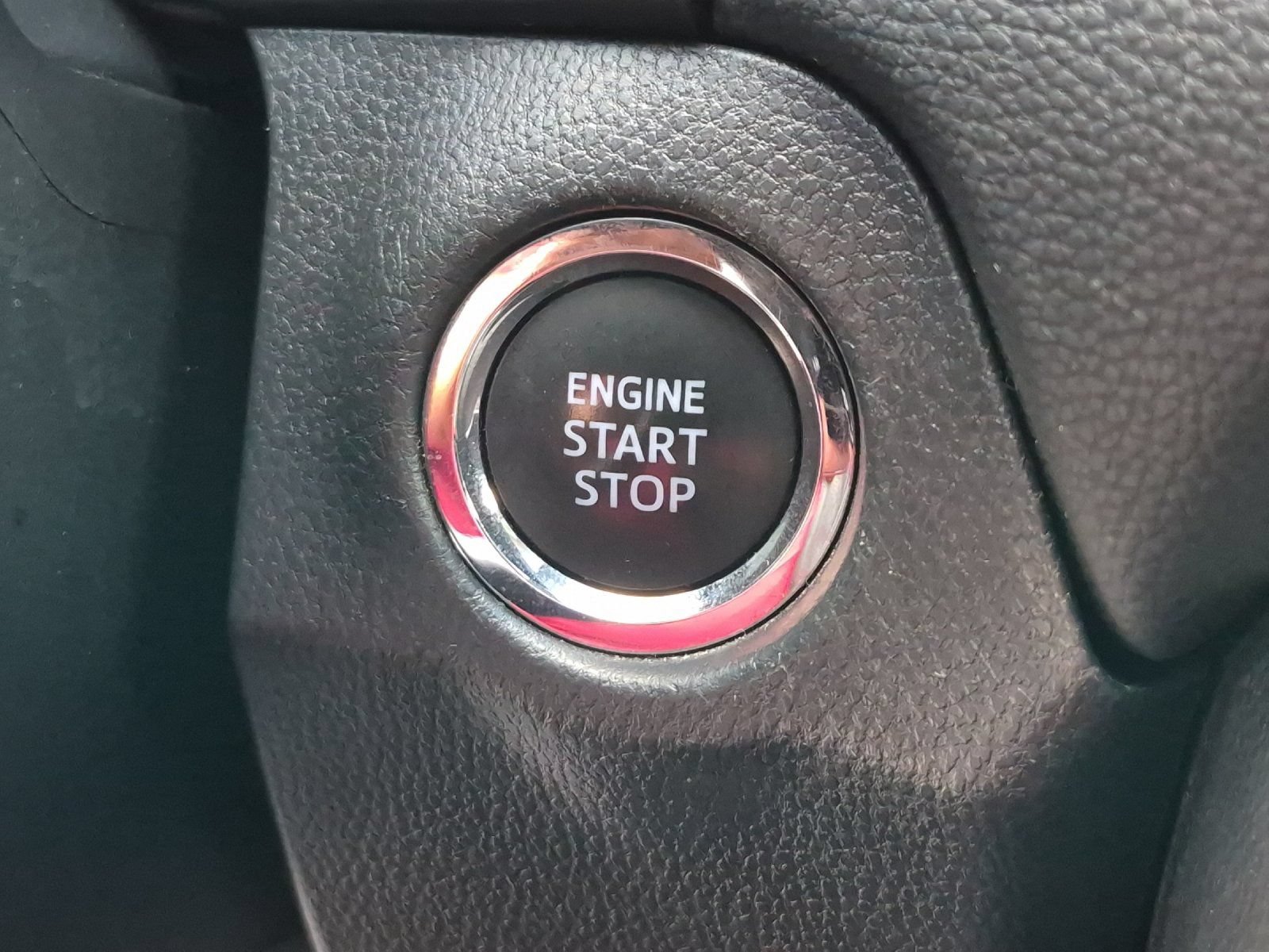 Certified 2025 Toyota RAV4 XLE AWD/4WD image 20