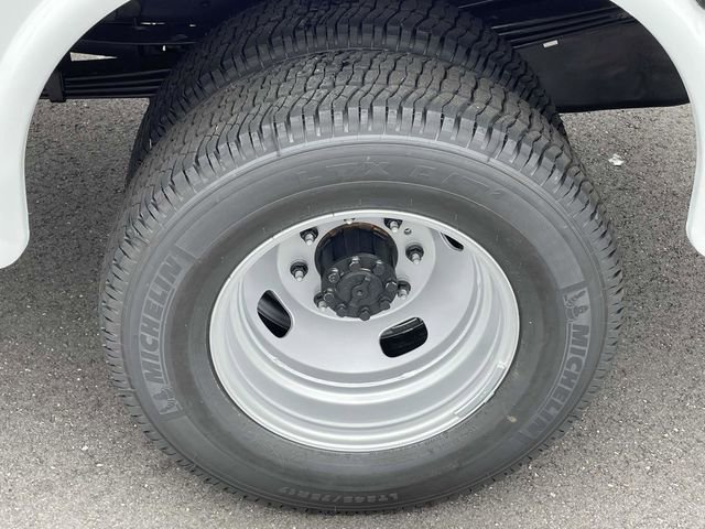 New 2025 Ford F350 XL w/ XL Chrome Package AWD/4WD image 7