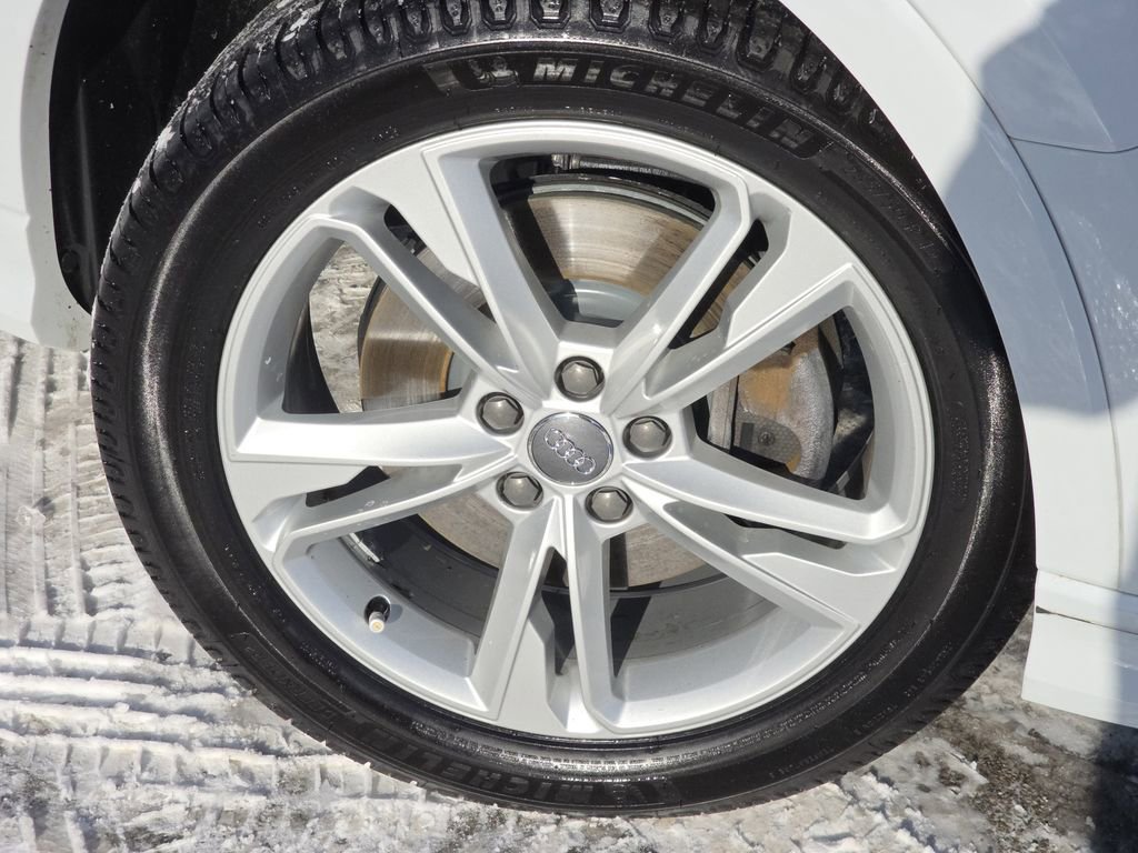 Used 2019 Audi Q3 2.0T Premium Plus w/ Premium Plus Package image 19