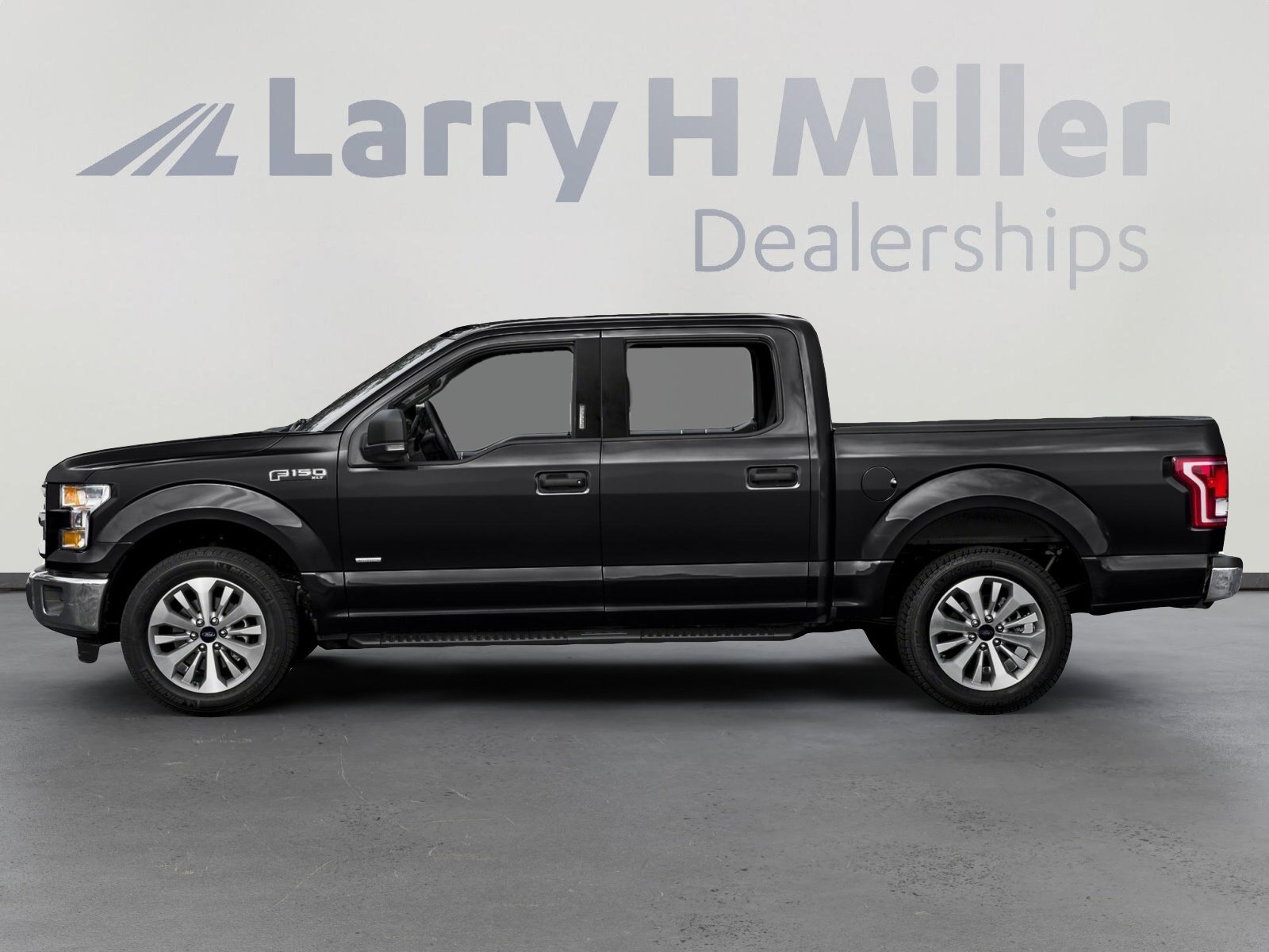 Used 2016 Ford F150 Lariat w/ Equipment Group 502A Luxury image 3