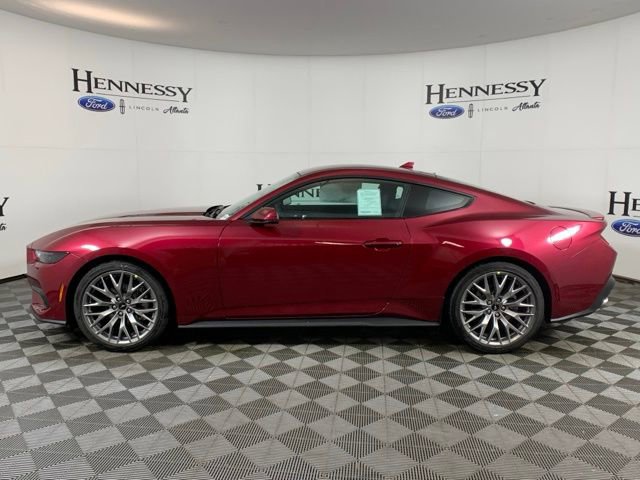 Used 2025 Ford Mustang Premium image 3