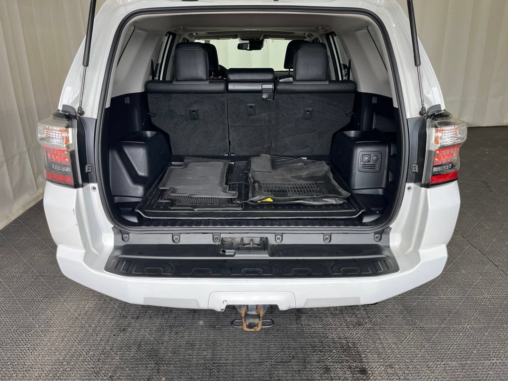 Used 2021 Toyota 4Runner SR5 Premium w/ Moonroof Package AWD/4WD image 28