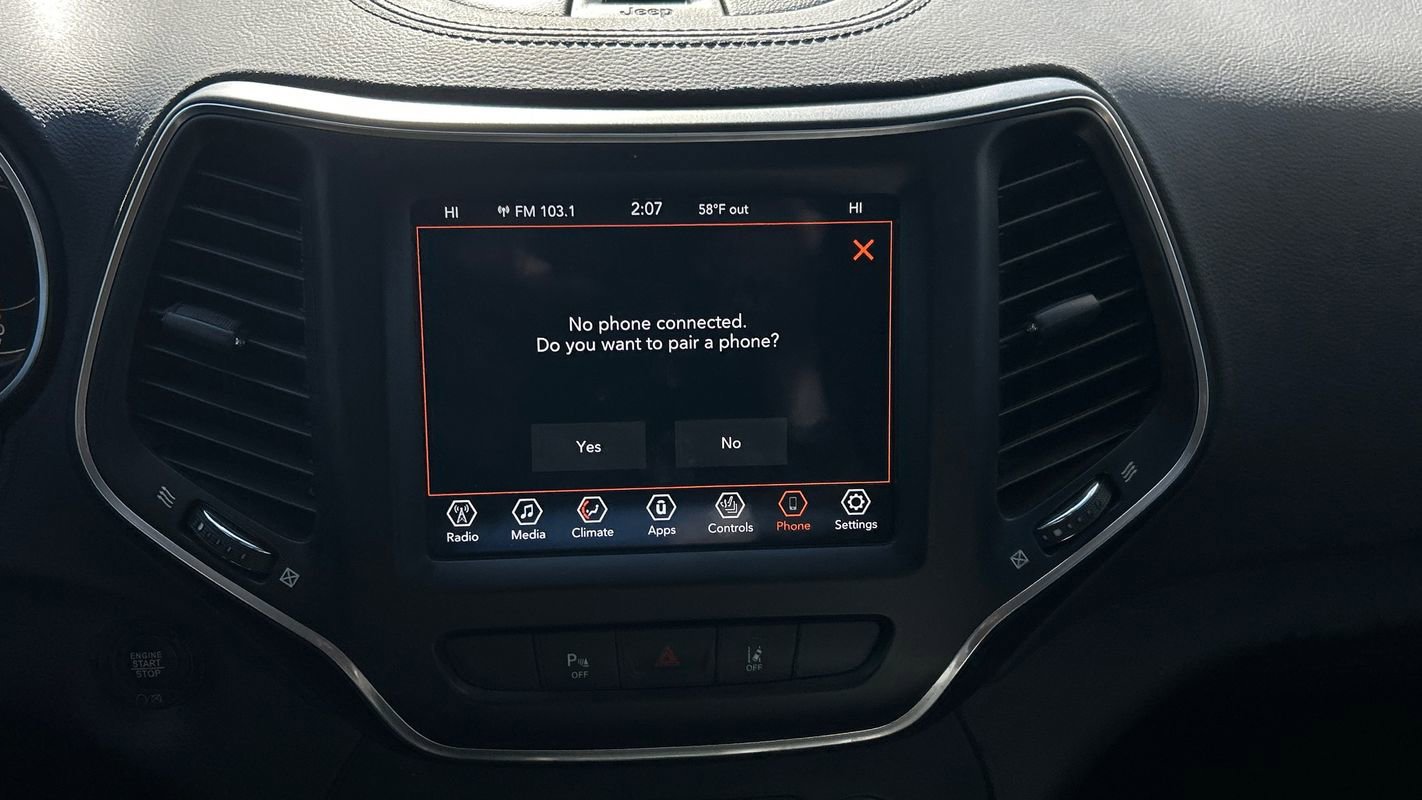 Used 2021 Jeep Cherokee Latitude Lux w/ Comfort/Convenience Group image 36