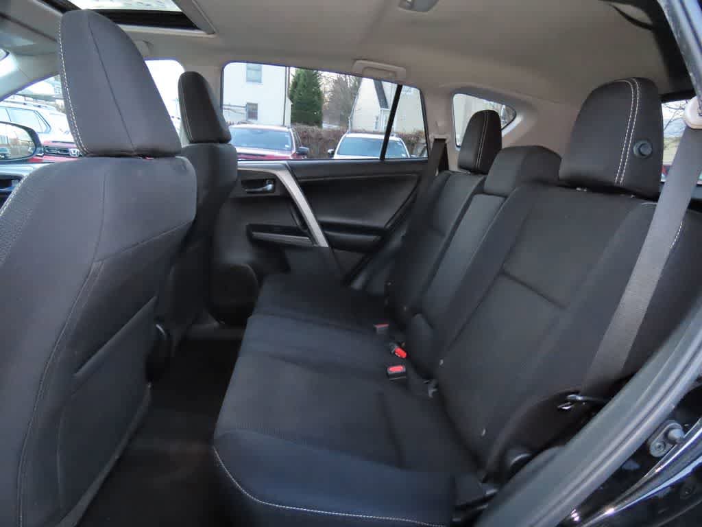 Used 2018 Toyota RAV4 XLE image 14
