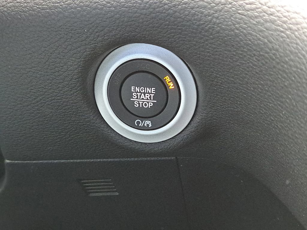 New 2026 Chrysler Pacifica Select image 23