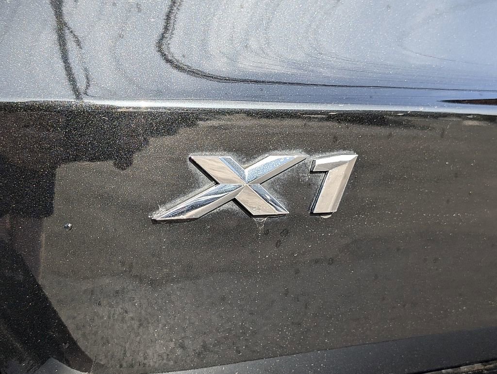 Used 2023 BMW X1 xDrive28i w/ Premium Package image 13