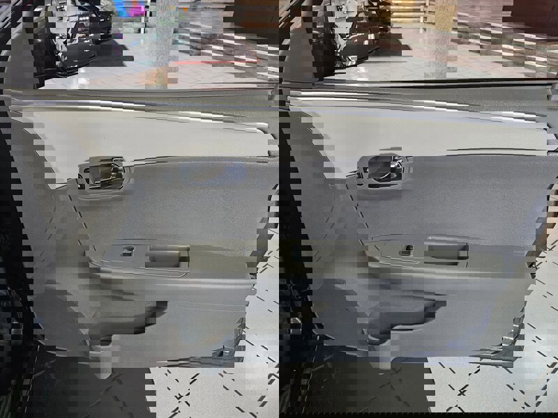 Used 2011 Chevrolet Malibu LT w/ Power Convenience Package image 23