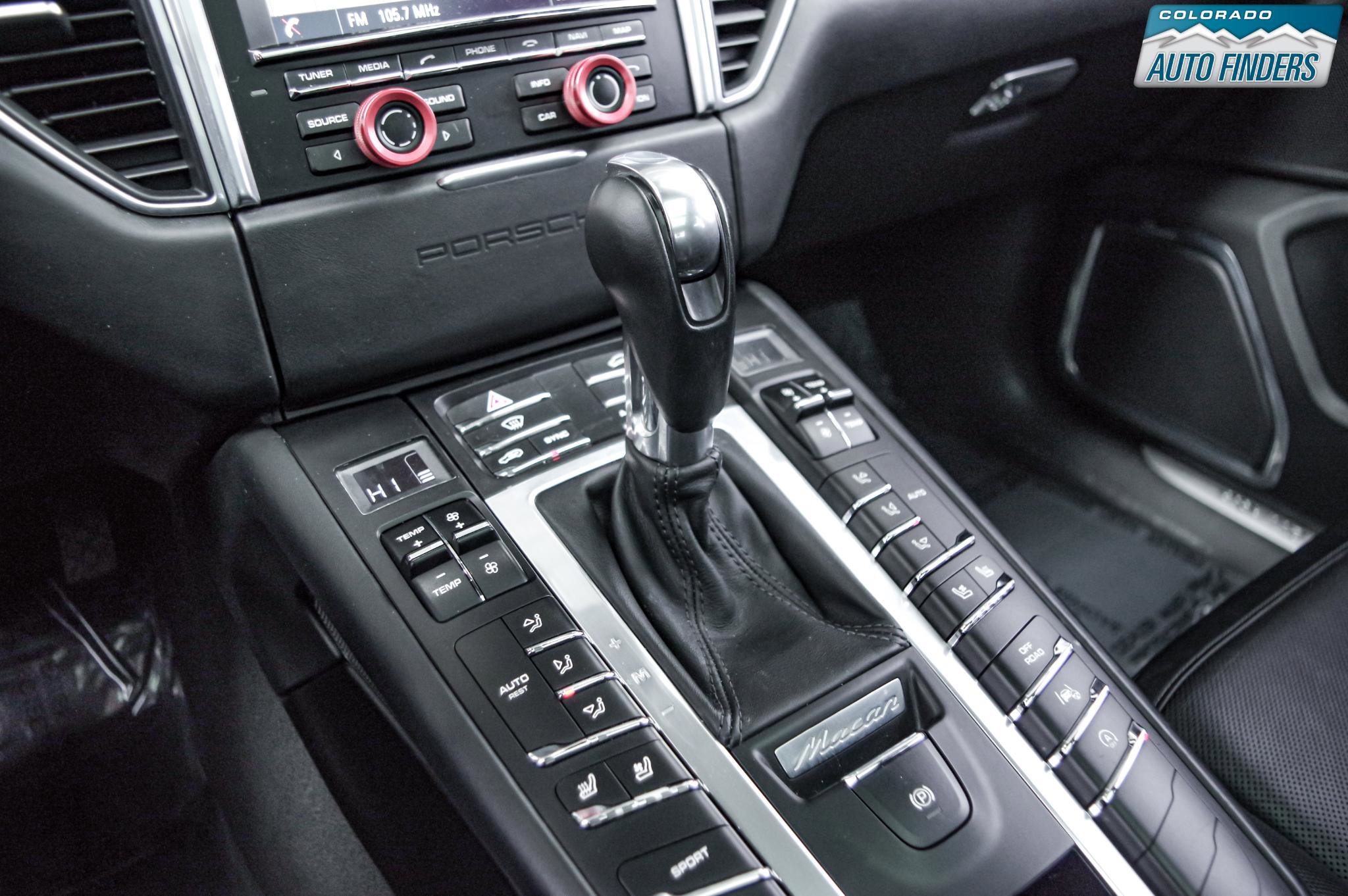 Used 2015 Porsche Macan Turbo image 19