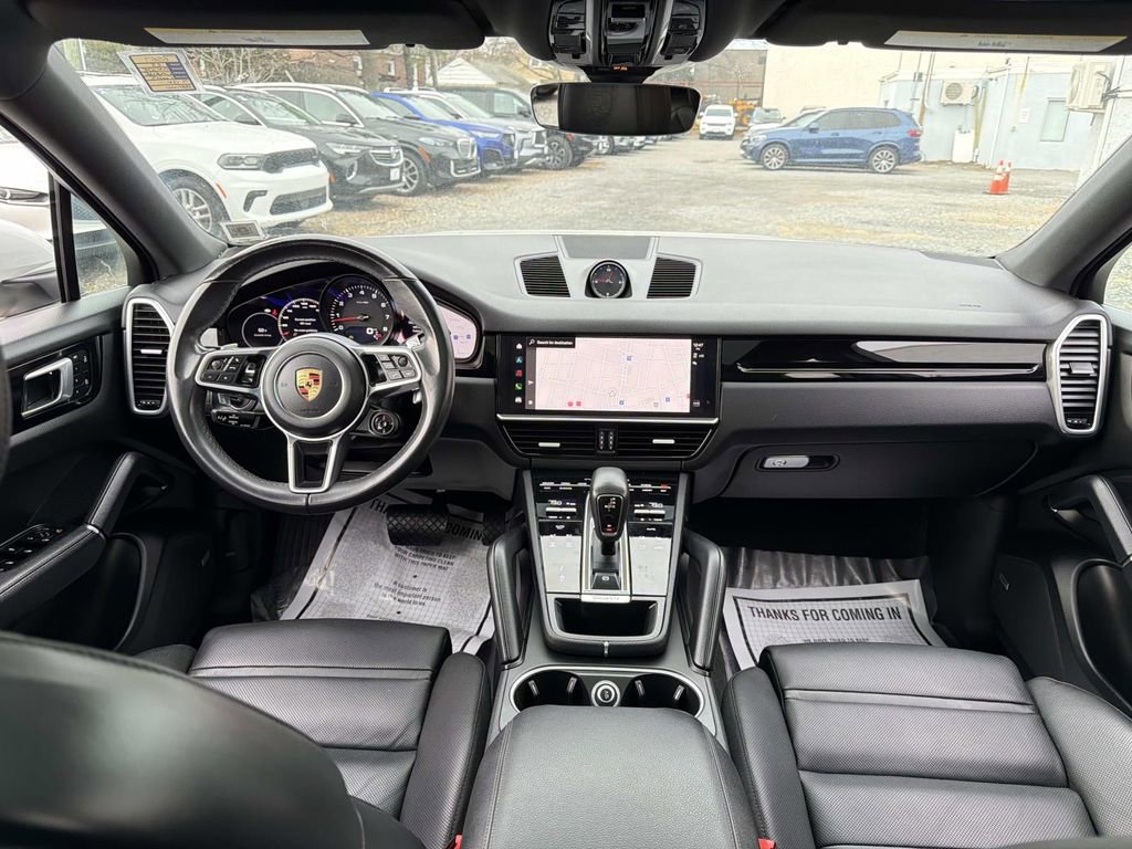 Used 2023 Porsche Cayenne Platinum Edition AWD/4WD image 22