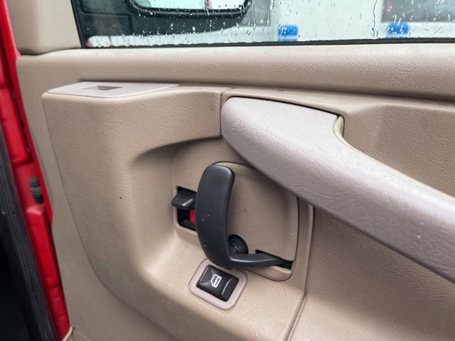 Used 2014 Chevrolet Express 3500 Work Van image 19