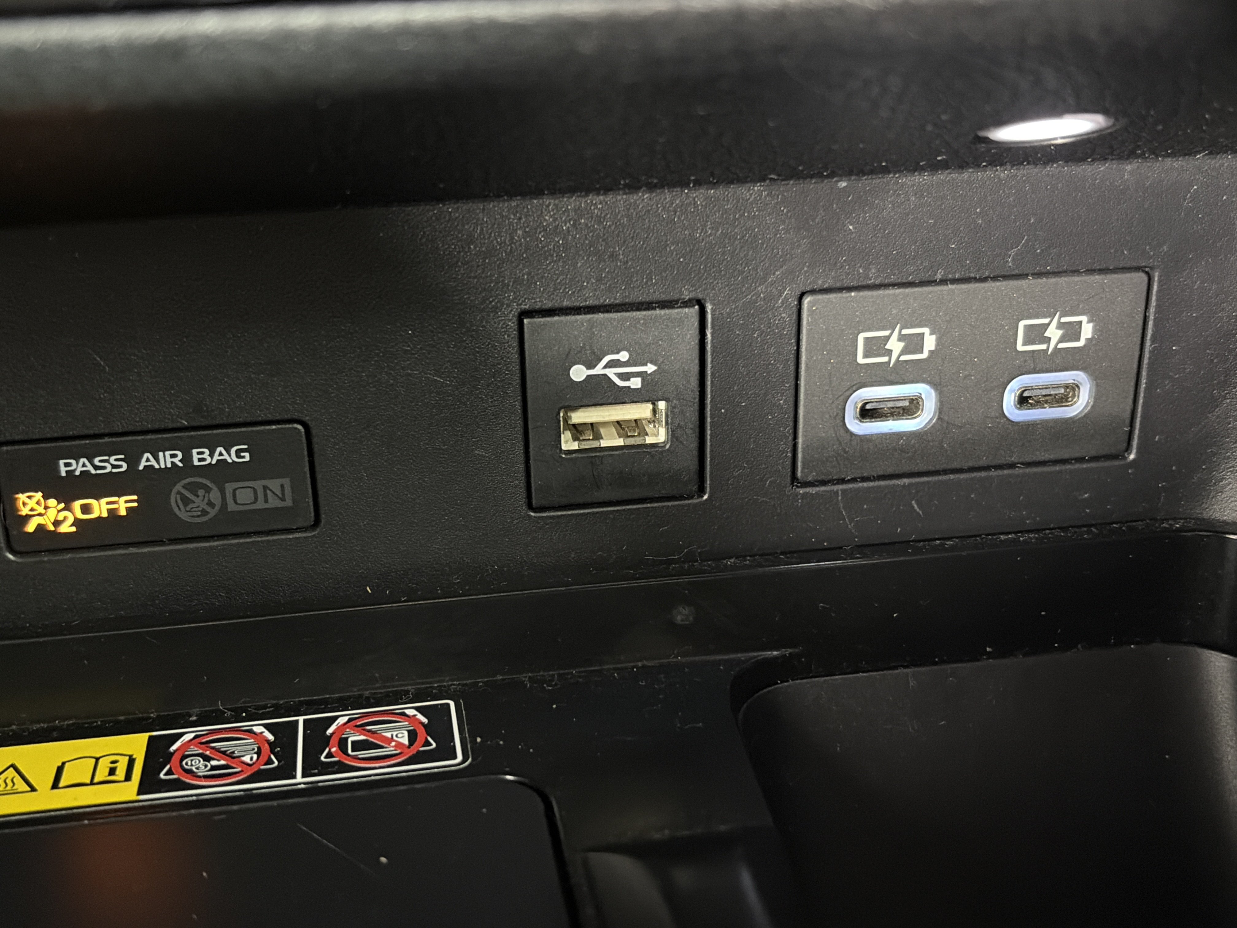 Used 2025 Toyota Camry SE FWD image 21