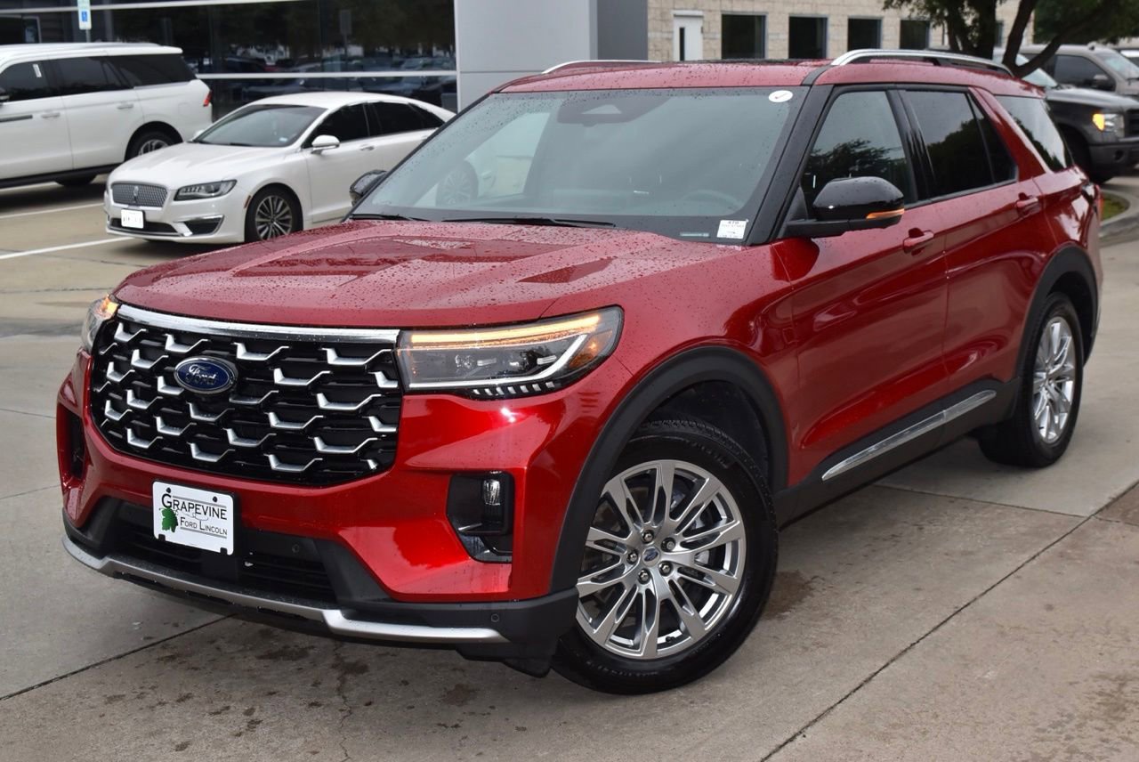 Certified 2025 Ford Explorer Platinum RWD image 41
