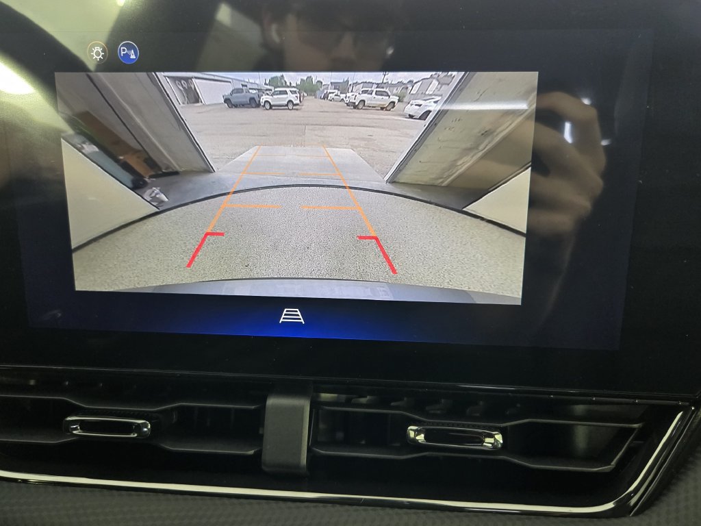 New 2026 Chevrolet Equinox RS w/ Convenience Package III FWD image 19