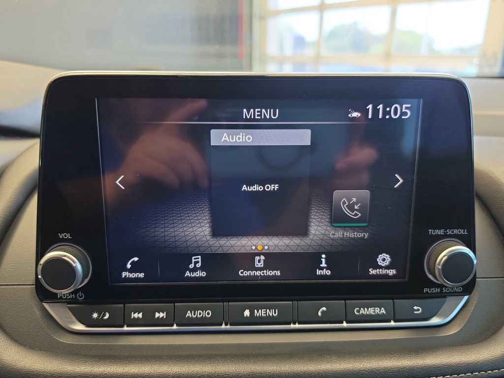Used 2024 Nissan Rogue SV AWD/4WD image 23