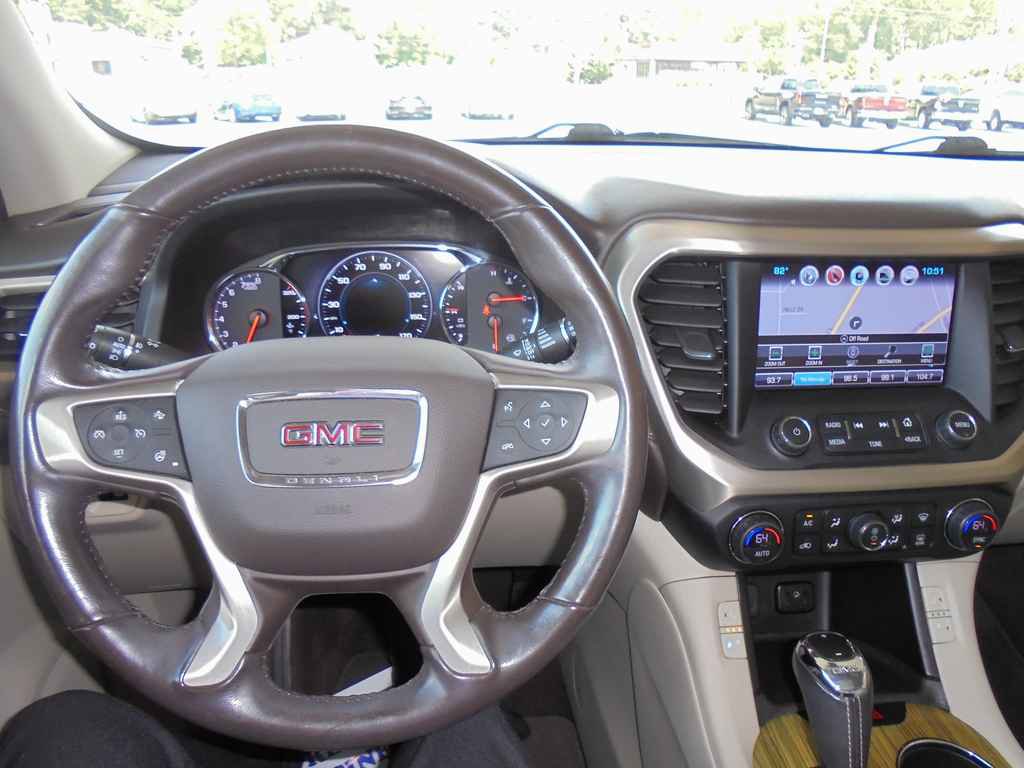 Used 2019 GMC Acadia Denali w/ Technology Package image 6