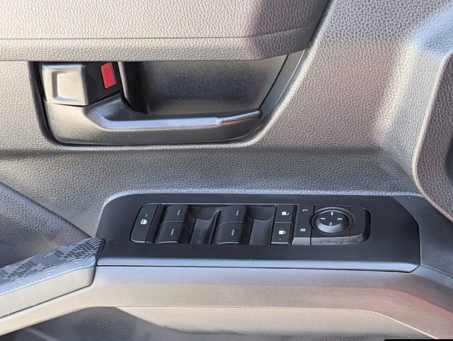 Used 2025 Toyota Tacoma SR5 AWD/4WD image 22