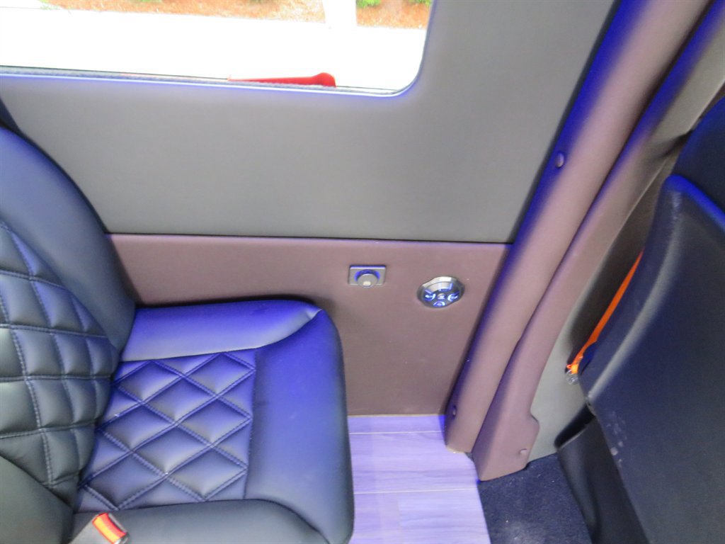 Used 2022 Mercedes-Benz Sprinter 4500 image 18